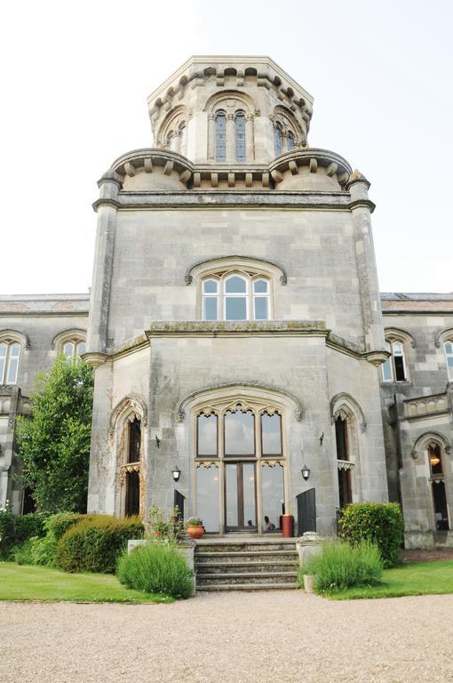 Studley Castle 호텔 외부 사진