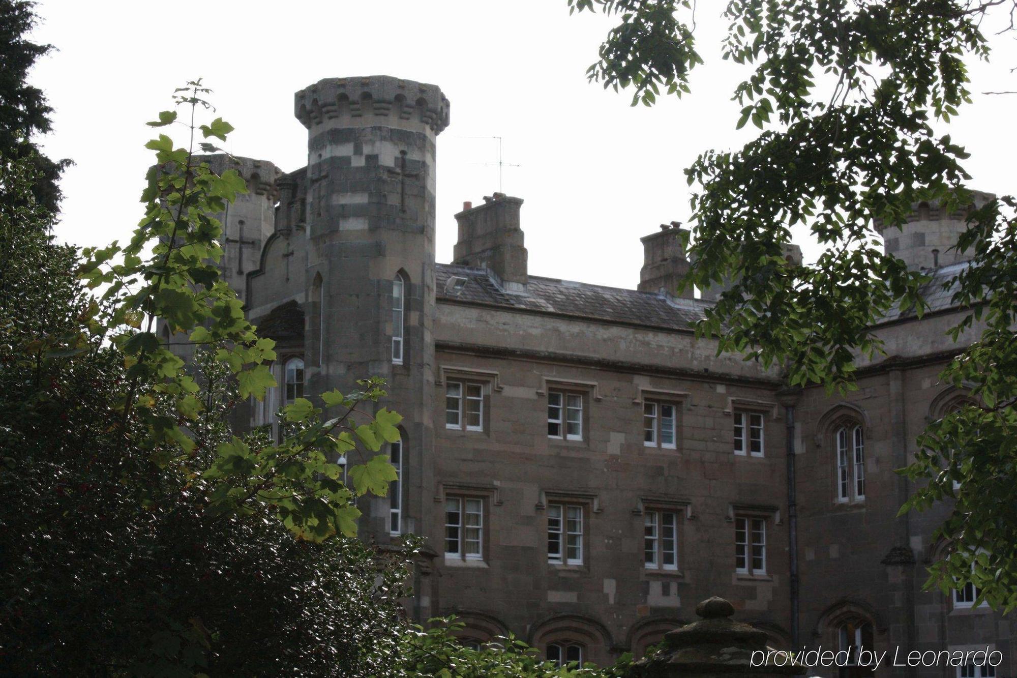 Studley Castle 호텔 외부 사진